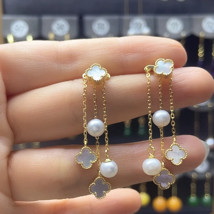 淡水珍珠银S925镶嵌耳饰