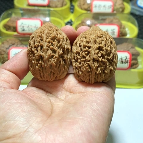 吊坠文玩核桃精配大蒜头50.5克