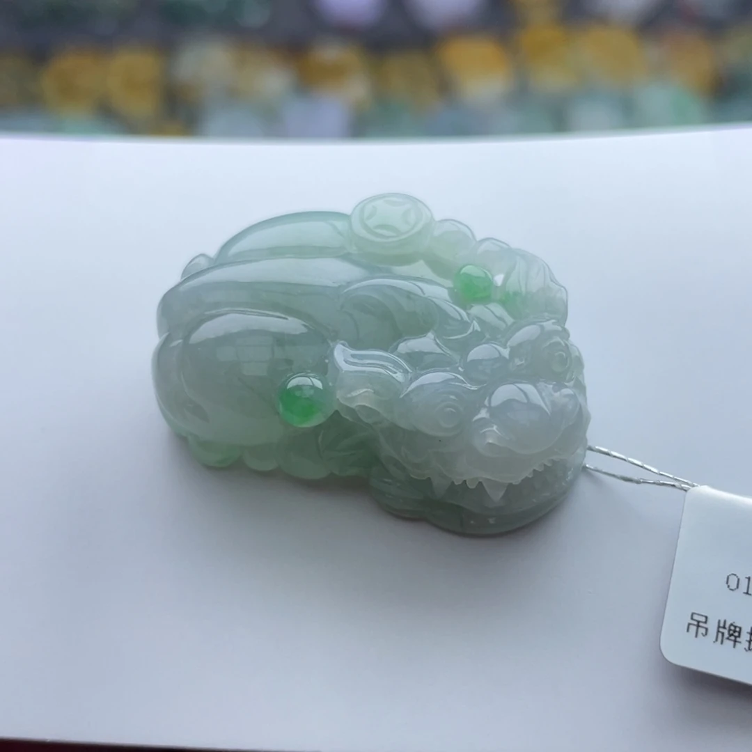 翡翠颈饰未镶嵌貔貅