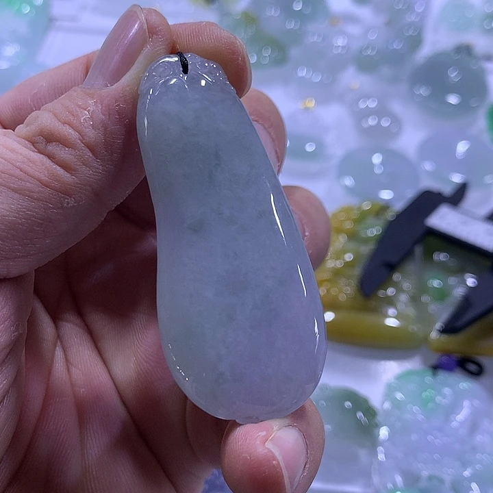 翡翠未镶嵌颈饰天然翡翠A货吊坠