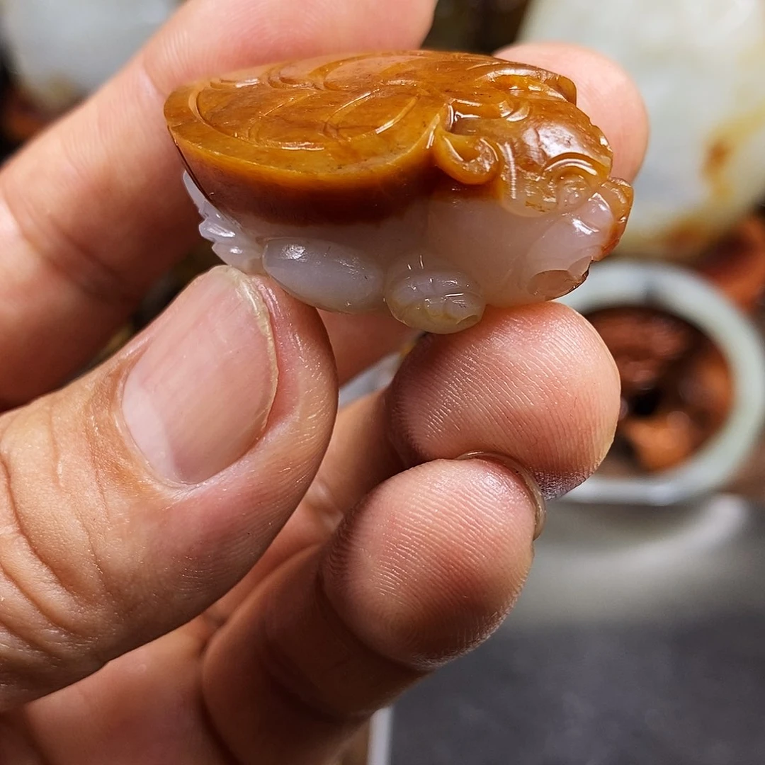 正***园和田玉（子料）未镶嵌把件