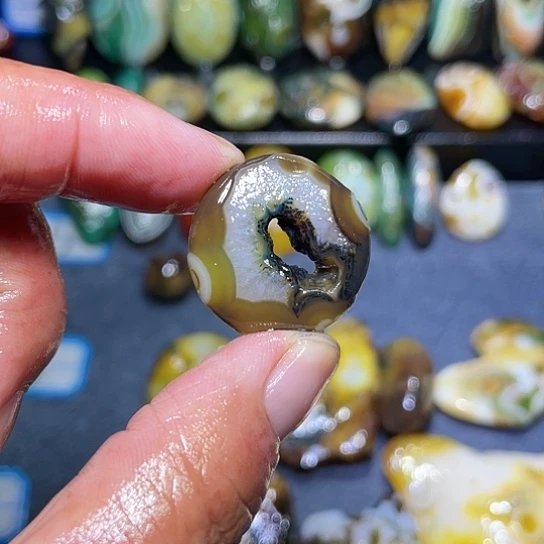 【闪购商品】未镶嵌玛瑙/玉髓珠宝奇石