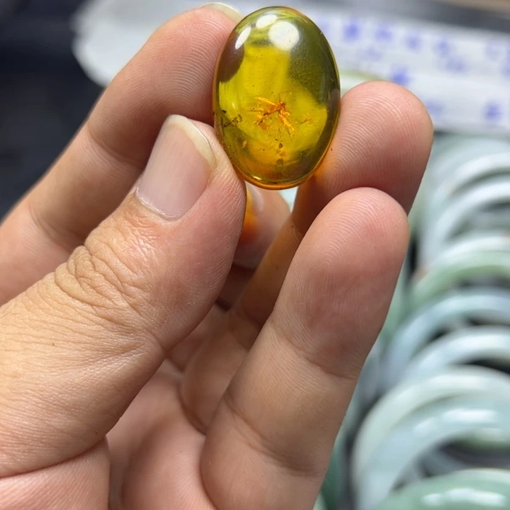敖***光未镶嵌定制琥珀琥珀