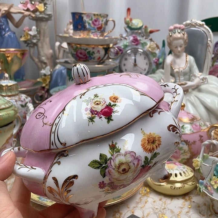 杯碟陶瓷摆件陶瓷