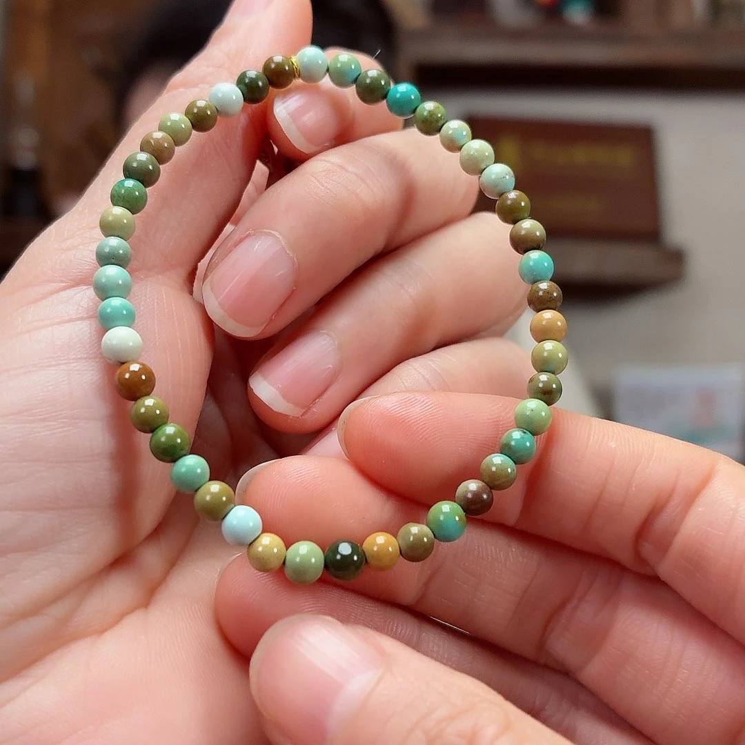 未镶嵌绿松石珠宝奇石