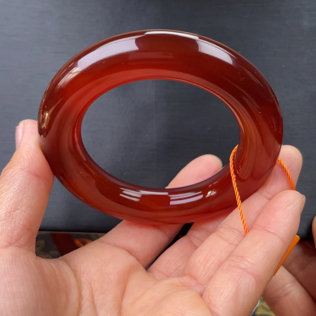 玛瑙/玉髓未镶嵌手镯55圈