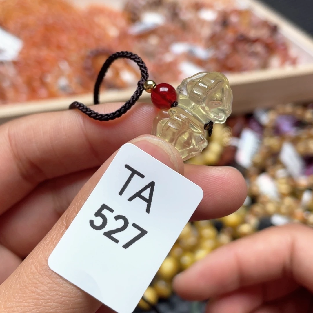 水晶多样性发一只未镶嵌