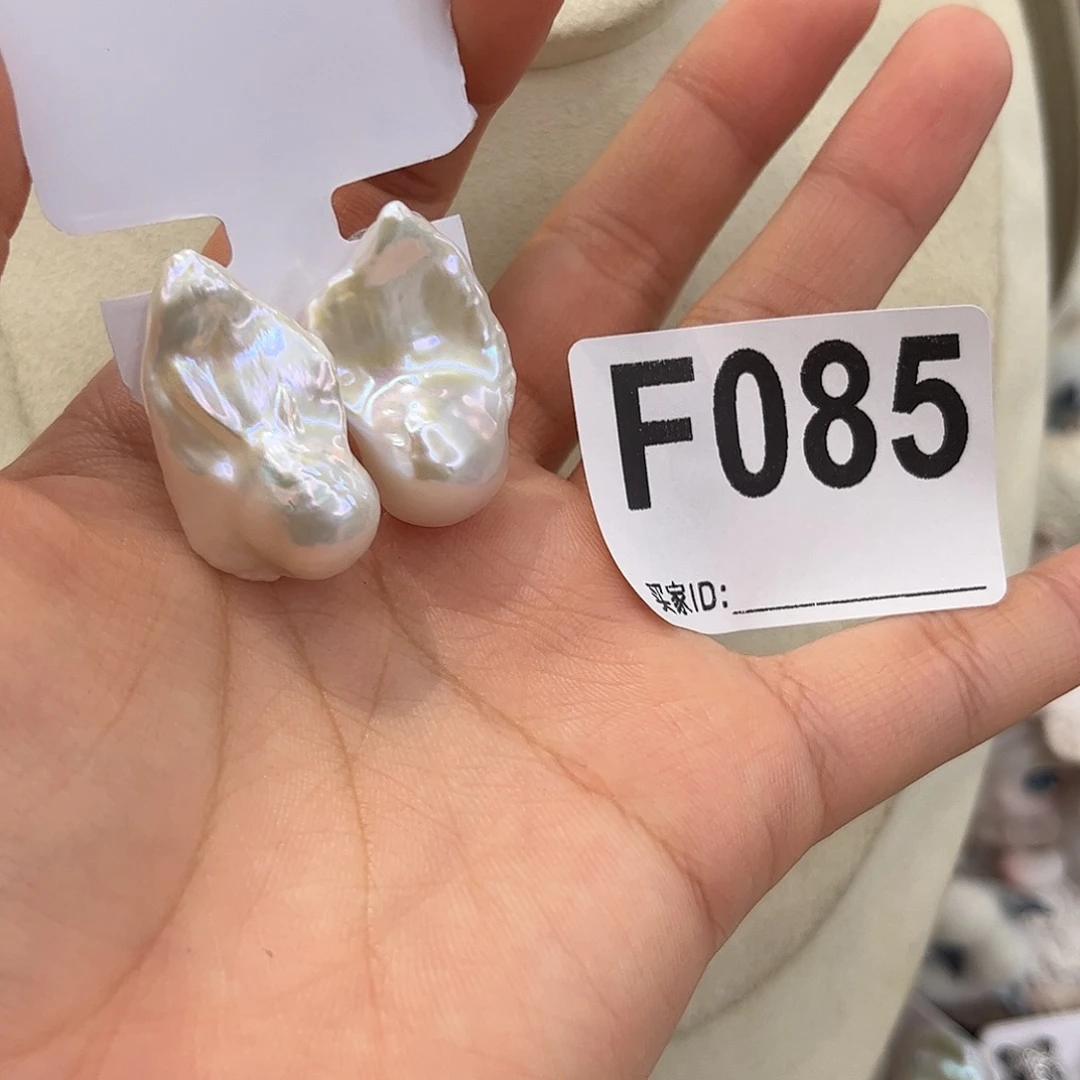 淡水珍珠银S925镶嵌耳饰