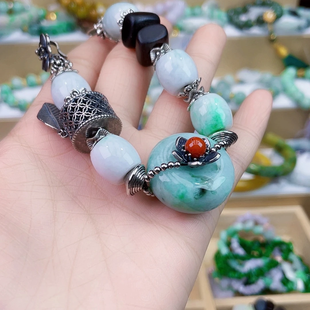 緈***爱翡翠未镶嵌手链手链