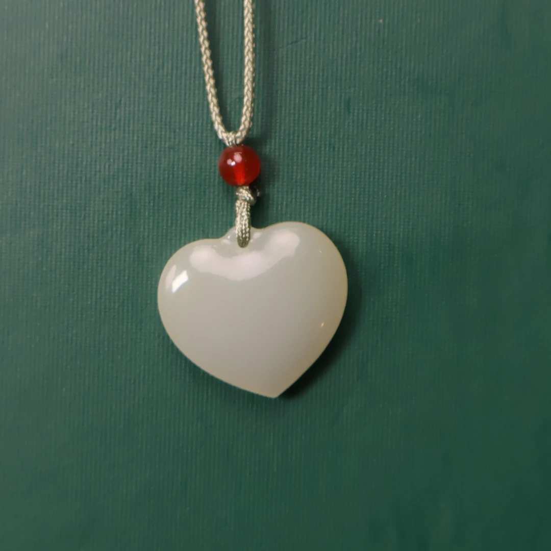 和田玉心心吊坠 拍一发一 精美 气质时尚