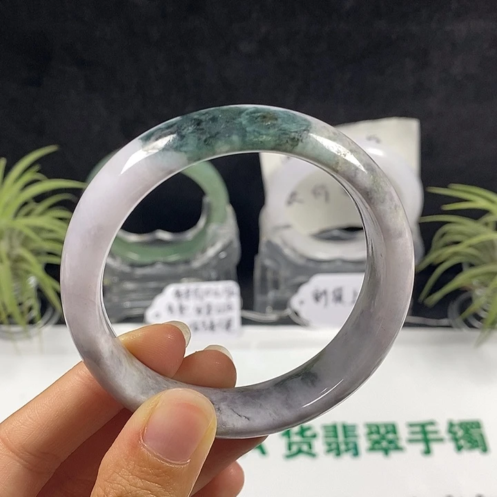 未镶嵌手镯翡翠40号。55.5圈