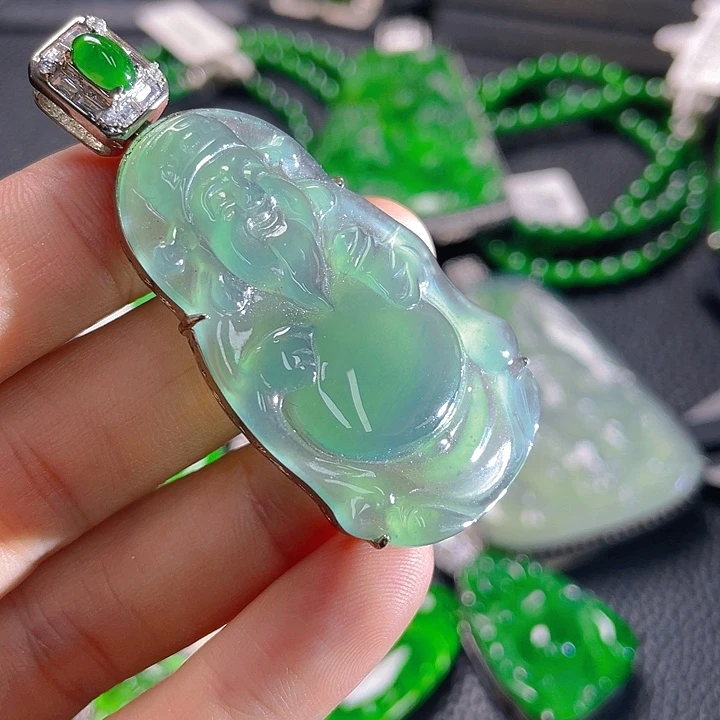 翡翠未镶嵌颈饰47