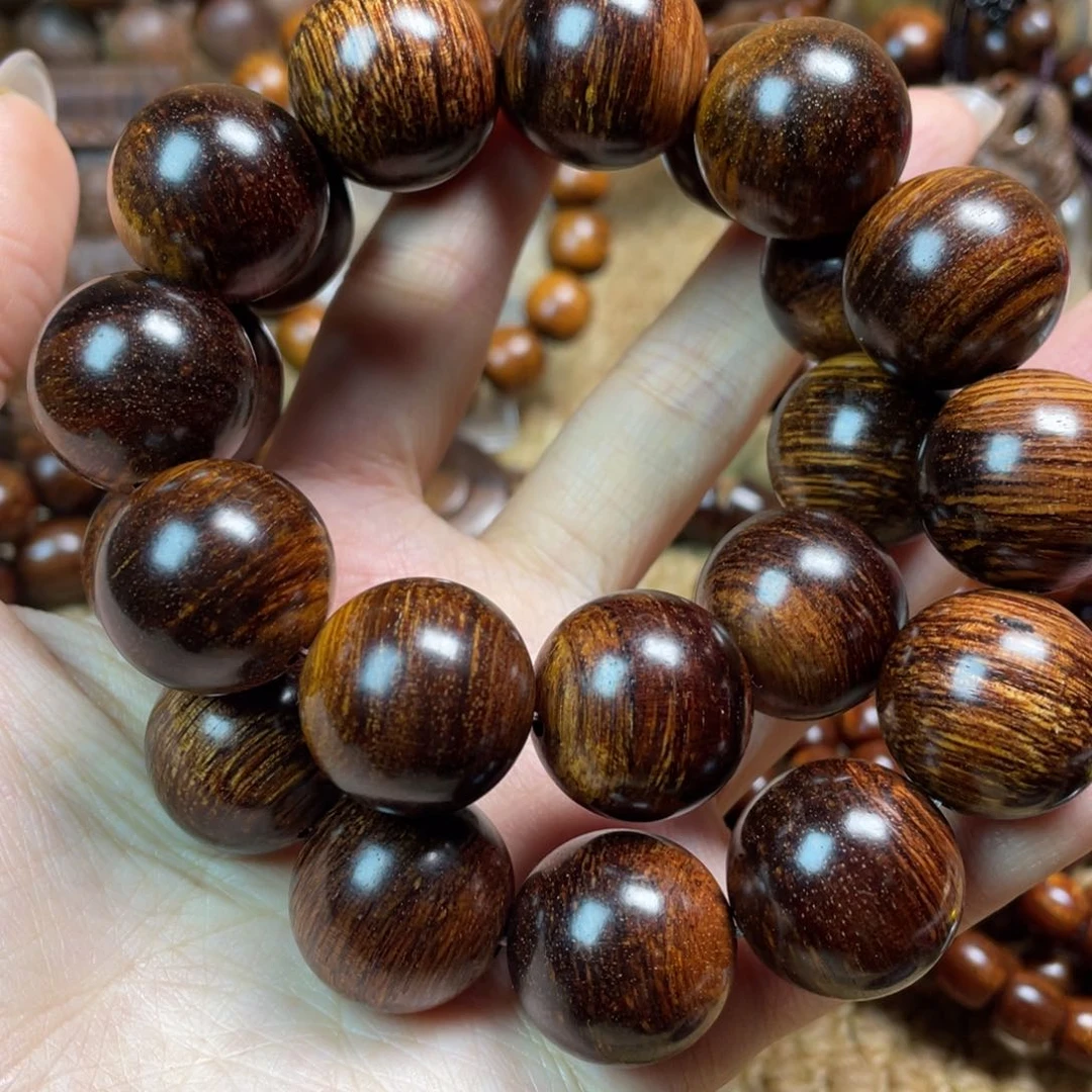 贡木其他常***看贡木手串