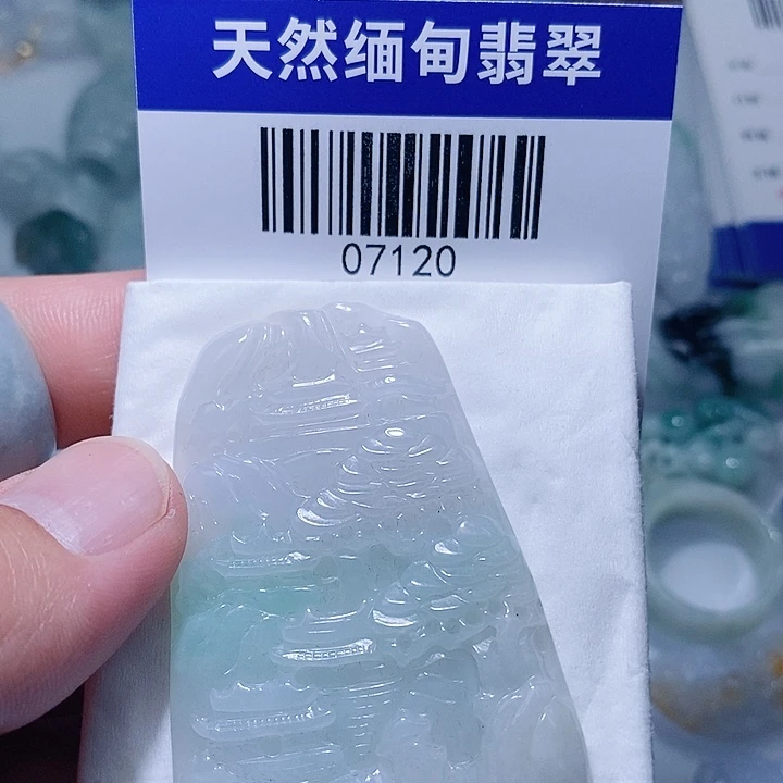 翡翠未镶嵌颈饰天光墟翡翠市场现金代购