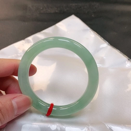 翡翠手镯未镶嵌16号