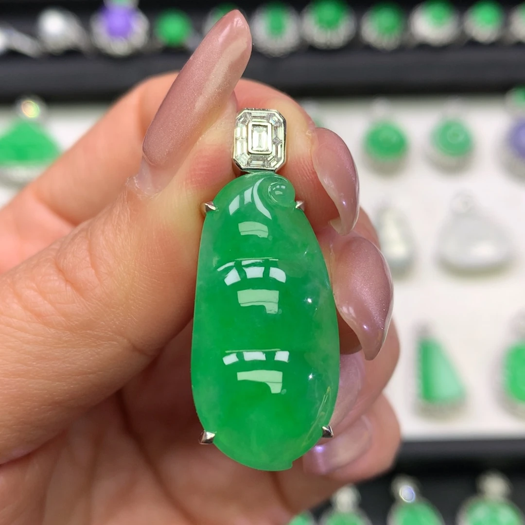 翡翠18K金镶嵌吊坠(不含链)