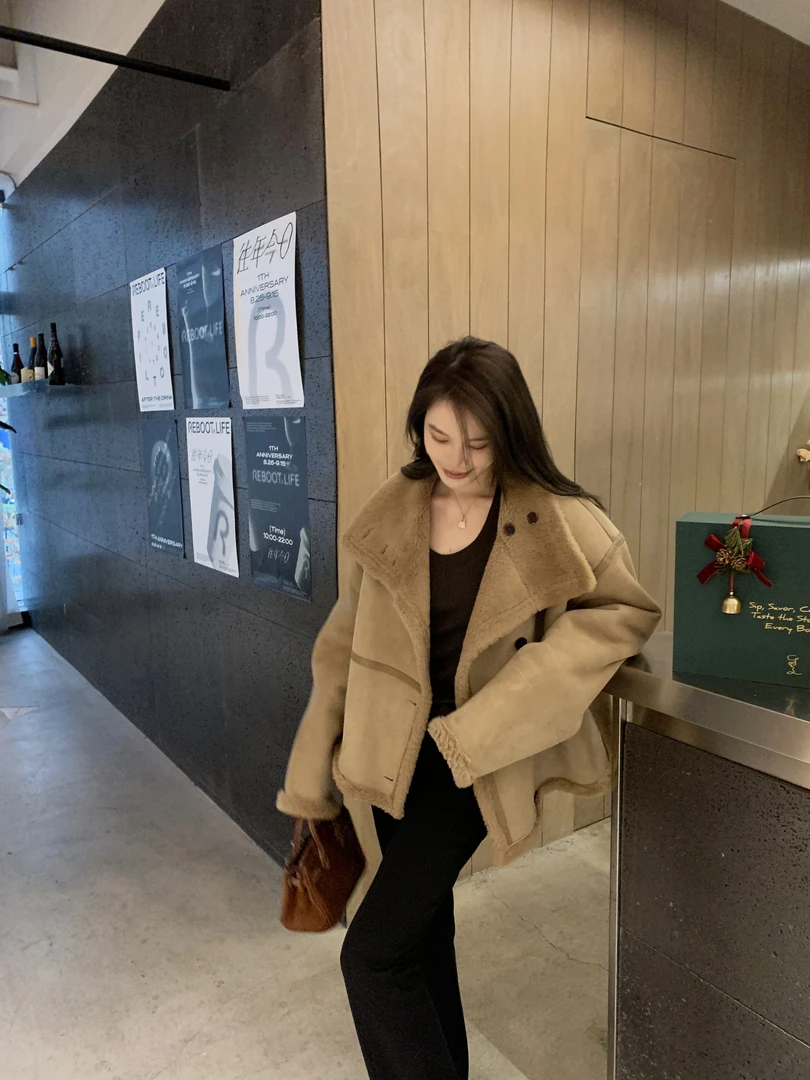 BIG WHITE REMADE“土耳其爱恋”气质优雅显高级感时尚显瘦外套SH60