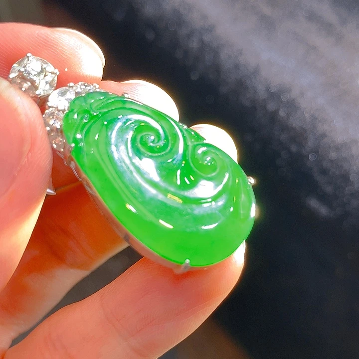 【闪购商品】翡翠颈饰银S925镶嵌翡翠