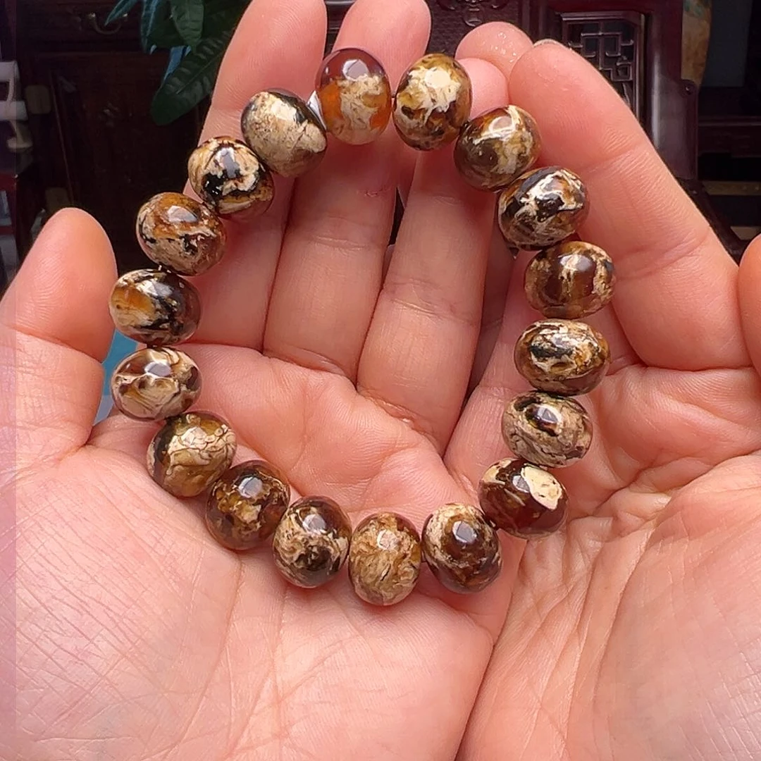 琥珀裸石未镶嵌杜*成抚顺琥珀10055。14m m