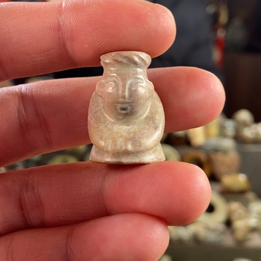 和田玉挂件未镶嵌人**月