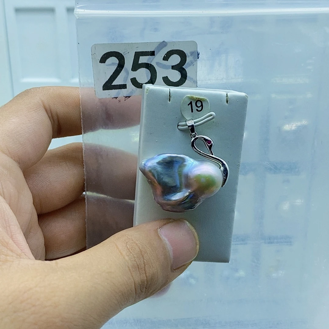 淡水珍珠颈饰合金