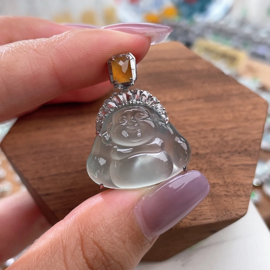 翡翠18K金镶嵌颈饰佛公