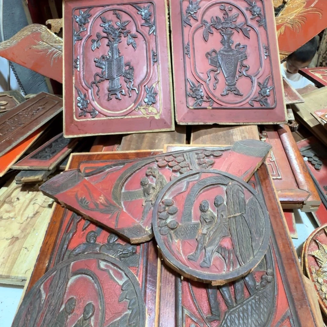 莲***店在你面前装着不在意自己