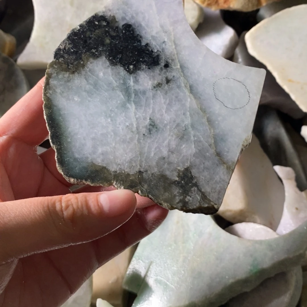 翡翠未镶嵌颈饰天然翡翠