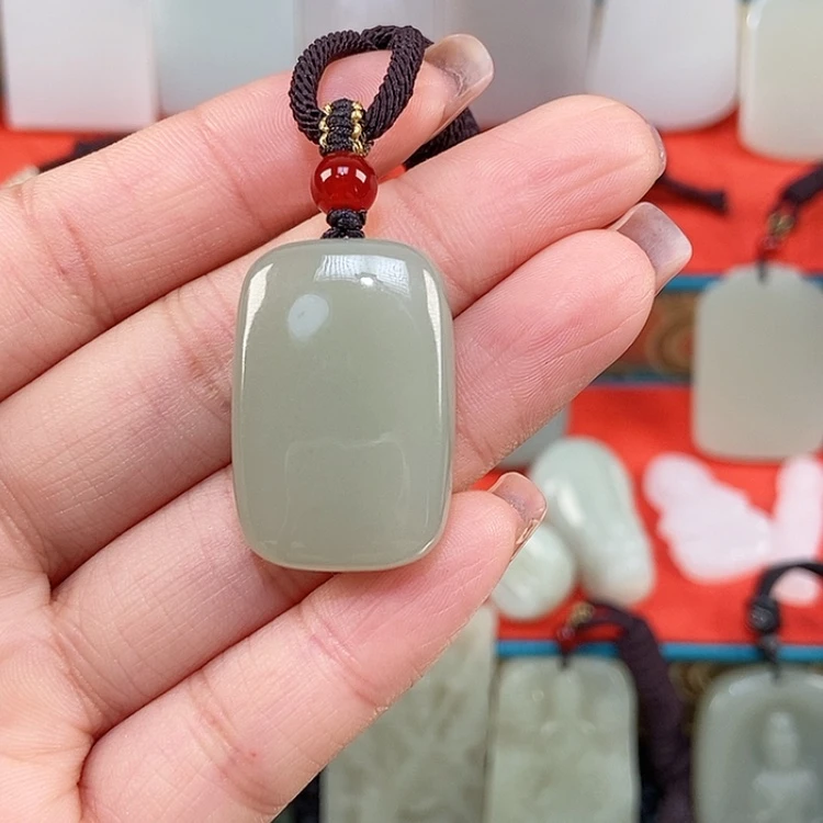 【闪购商品】颈饰未镶嵌和田玉