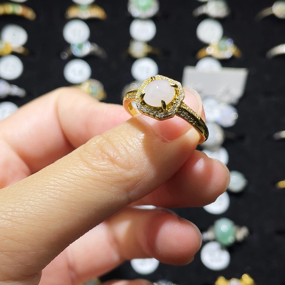 翡翠未镶嵌戒指戒指