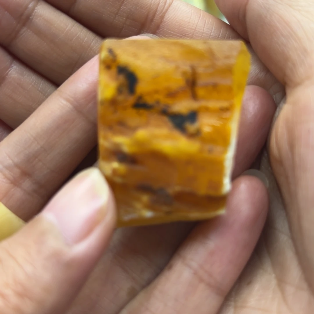 定制琥珀未镶嵌栗****高琥珀