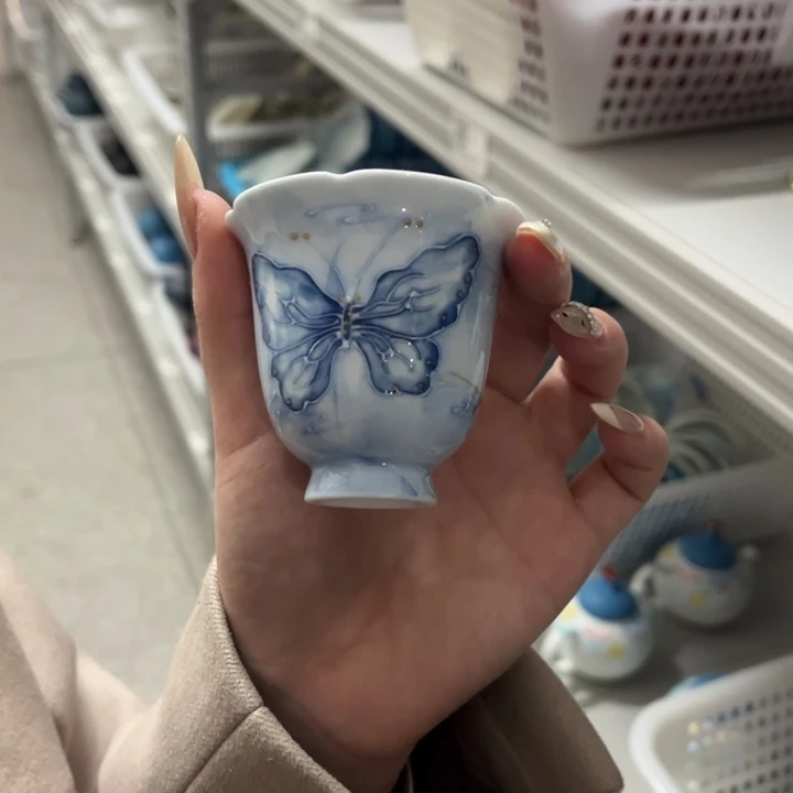 杯子。