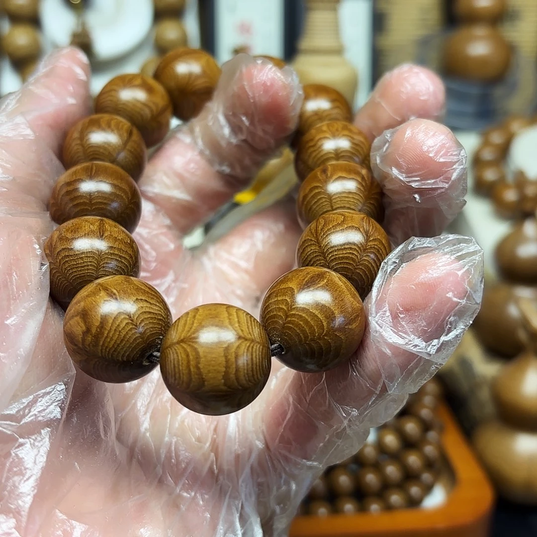 Z***C六道木18mm满花满纹手串