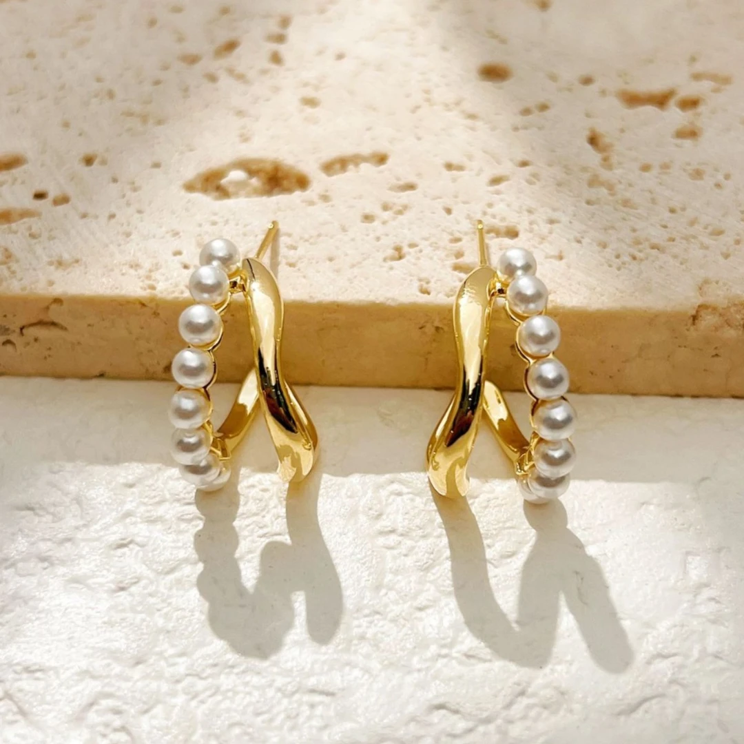 黄铜仿珍珠耳饰 简约时尚百搭耳环不规则双C耳圈高级感耳饰素款