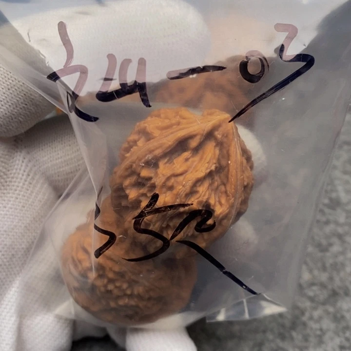 吊坠文玩核桃三棱