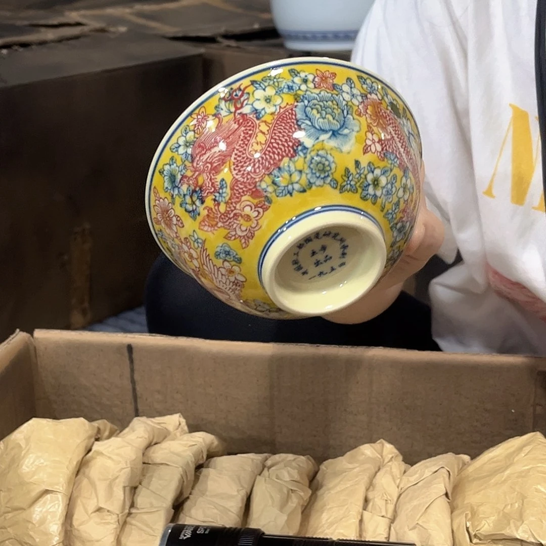 摆件////景德镇陶瓷器。