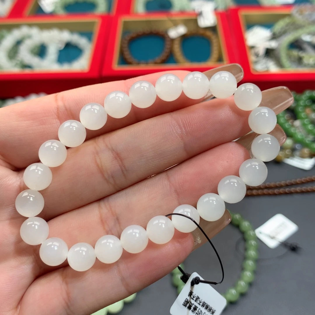 和田玉手链未镶嵌白冰微猫