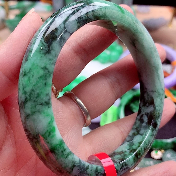 翡翠未镶嵌手镯翡翠