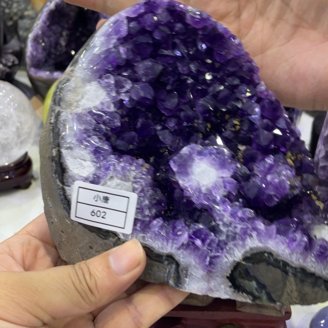 水晶未镶嵌珠宝半成品