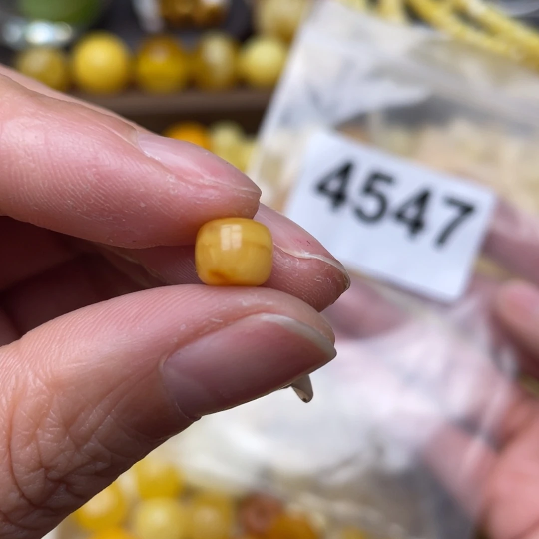 蜜蜡珠宝奇石未镶嵌俏色7.5