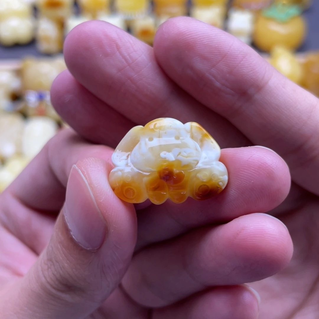 琥珀未镶嵌裸石蜜蜡