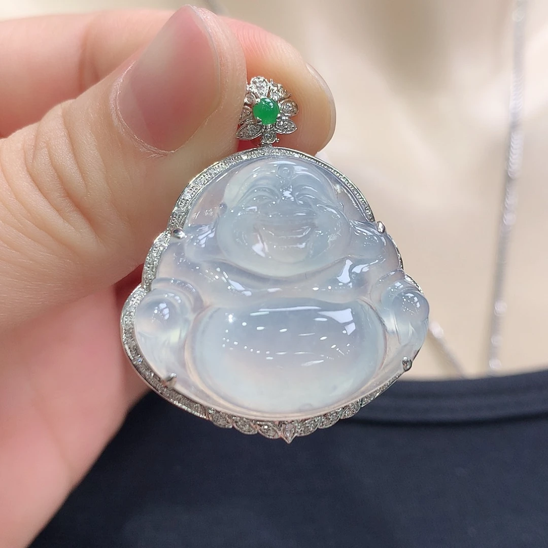 翡翠18K金镶嵌颈饰佛公