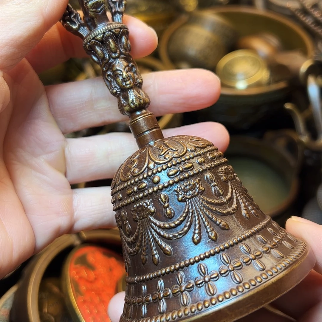 精美铜器工艺品等