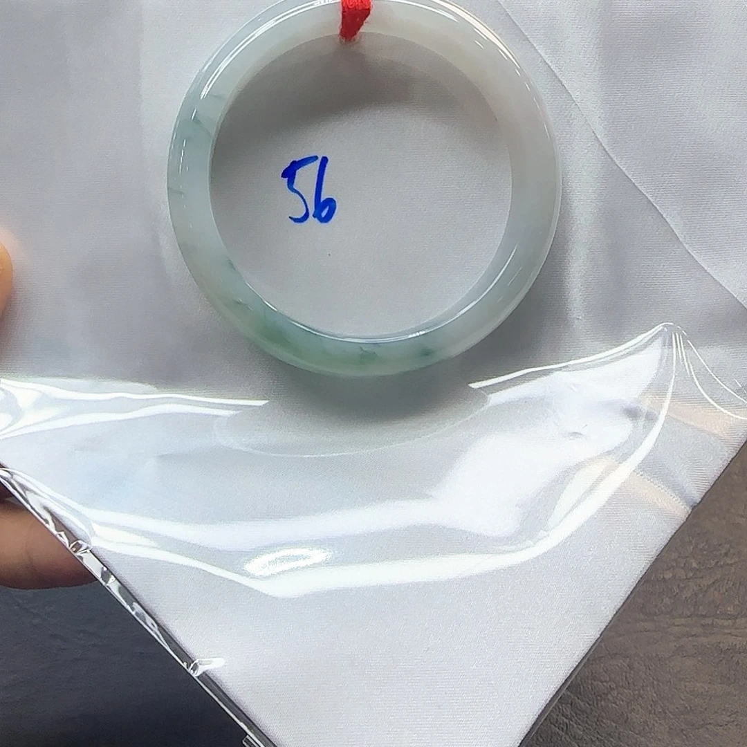 翡翠未镶嵌手镯翡翠