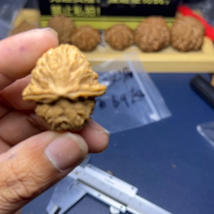 瞎***子文玩核桃吊坠哈哈哈哈哈哈哈