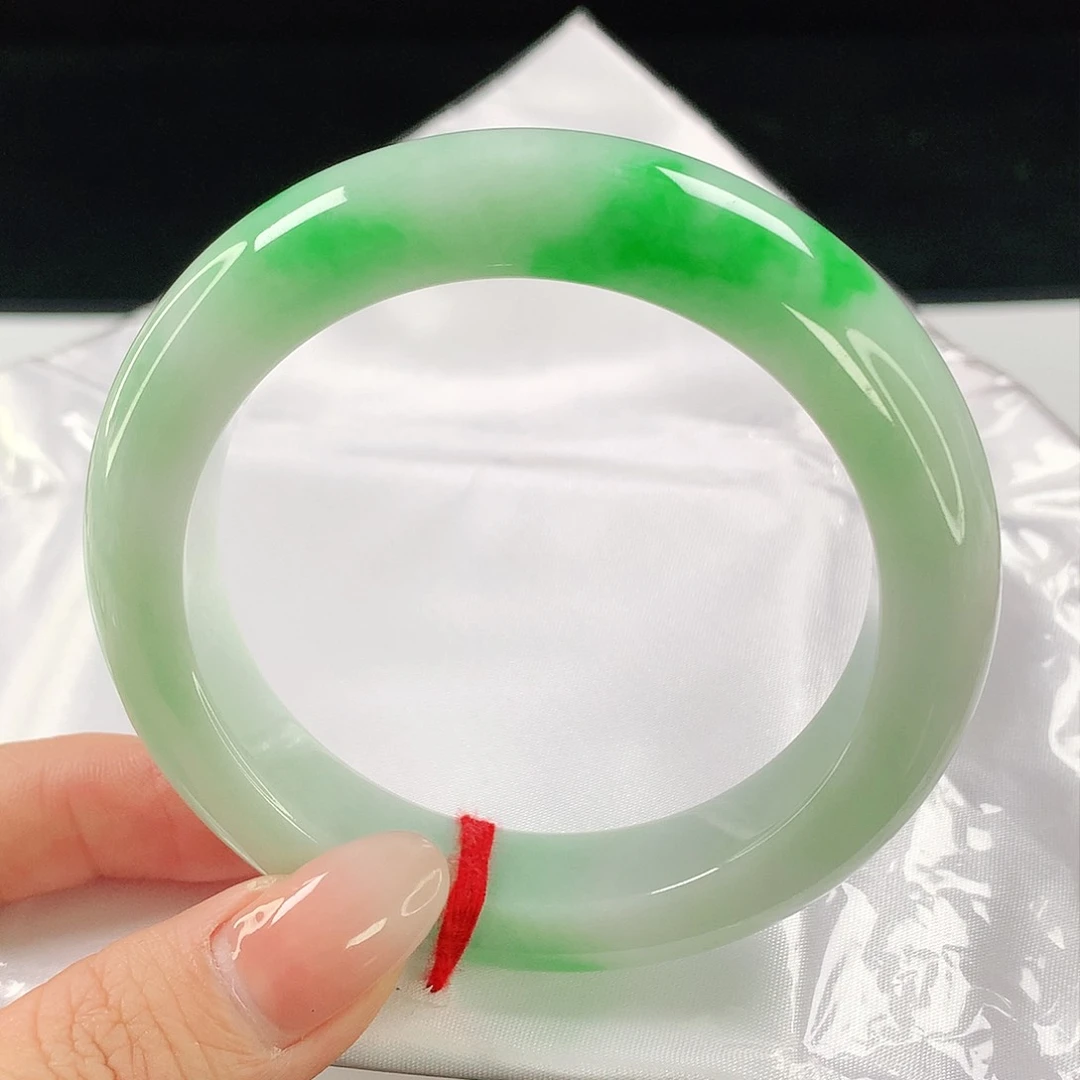 翡翠手镯未镶嵌657翡翠