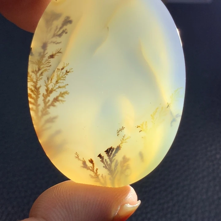 爷***们玛瑙/玉髓未镶嵌颈饰