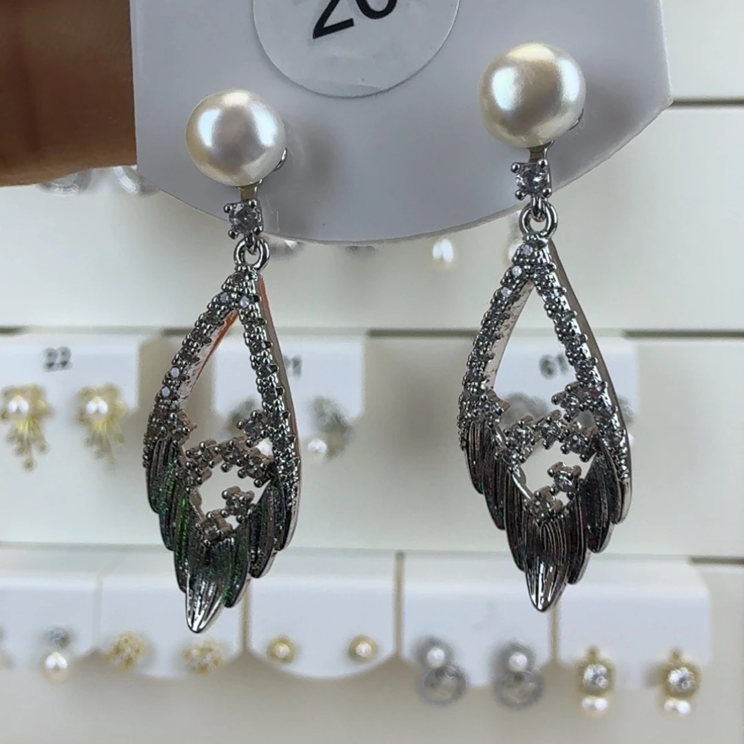 淡水珍珠未镶嵌耳饰