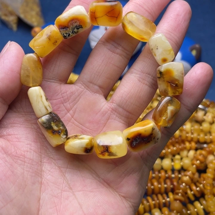 琥珀未镶嵌珠宝奇石