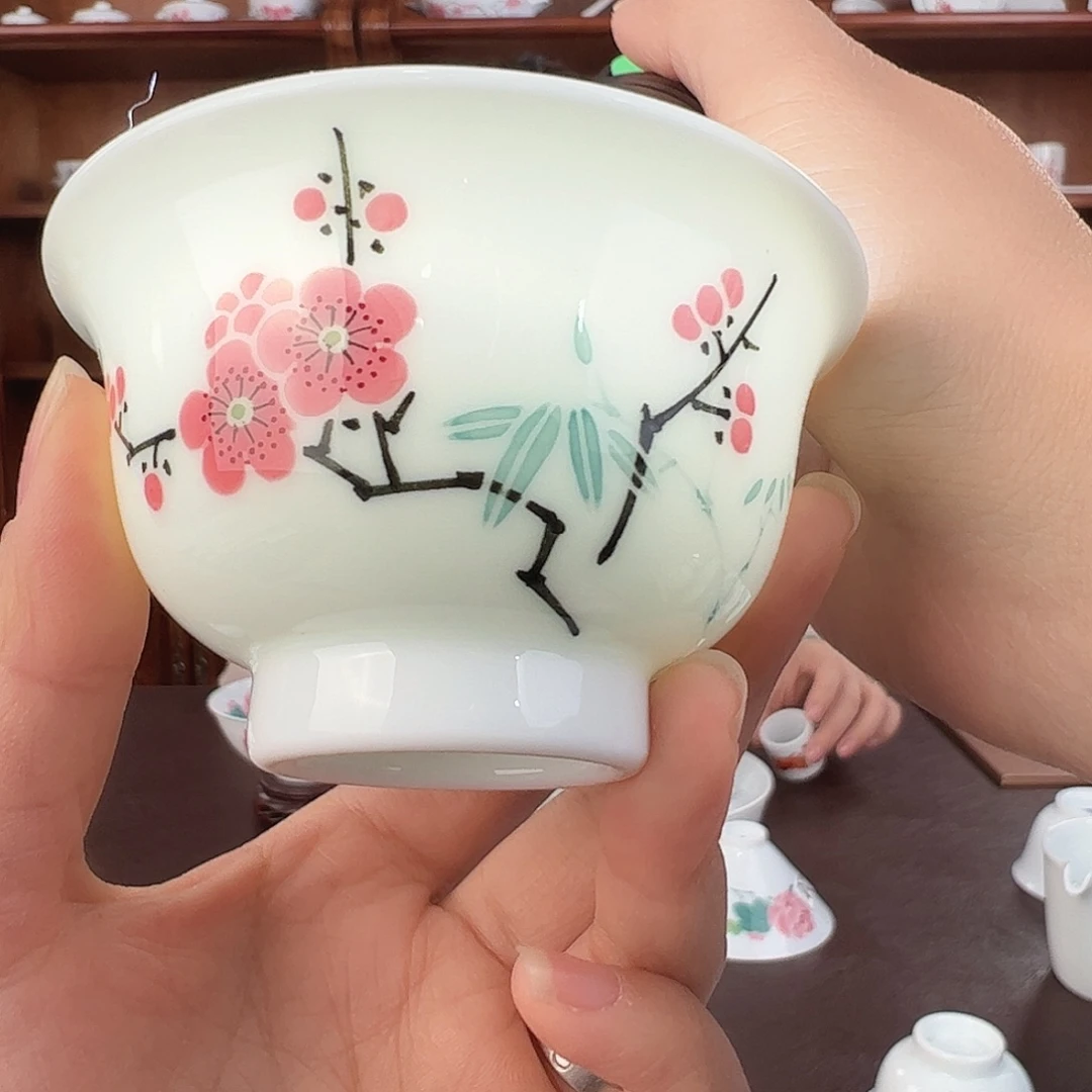 瓷翠竹红梅压手杯